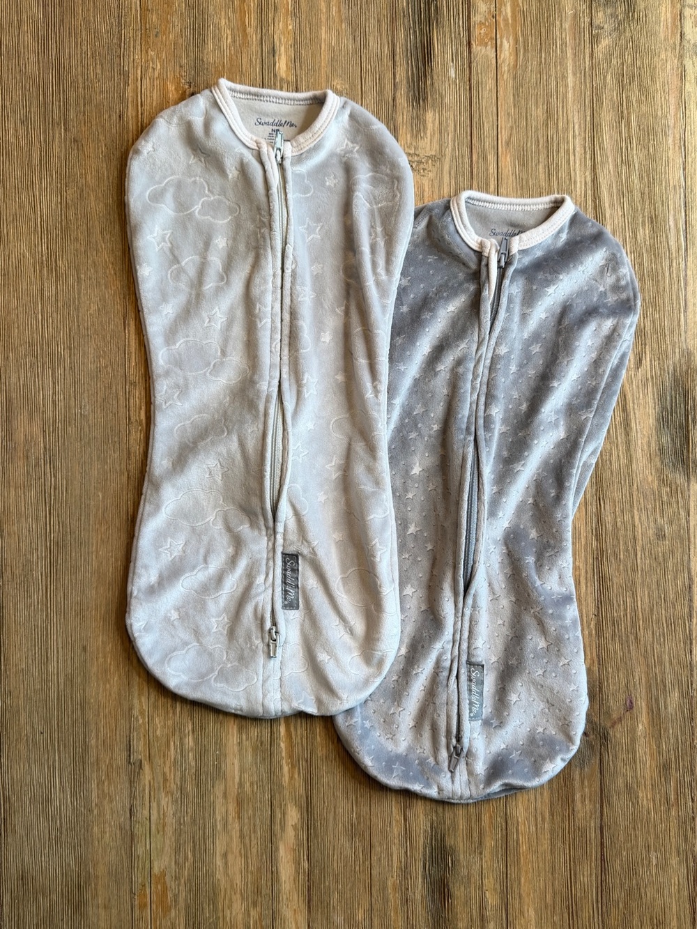 SwaddleMe Neutral Gray Two-Pack Zip Swaddles - Light Gray & Heather Gray